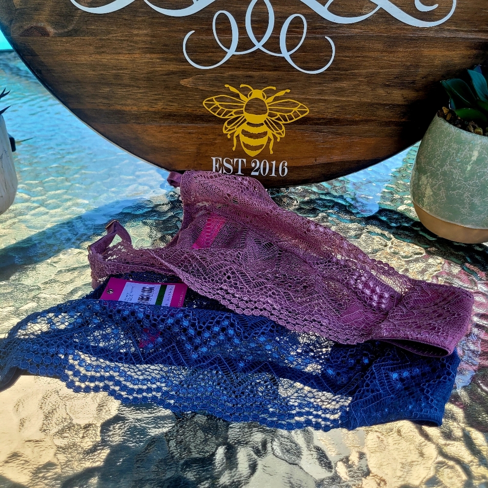 Vince Camuto Lace Women's Intimates Set - Picture 4 of 13